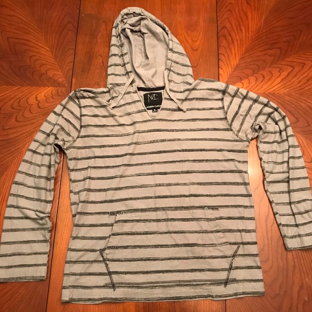💥EUC💥Modern Culture Lightweight Hoodie